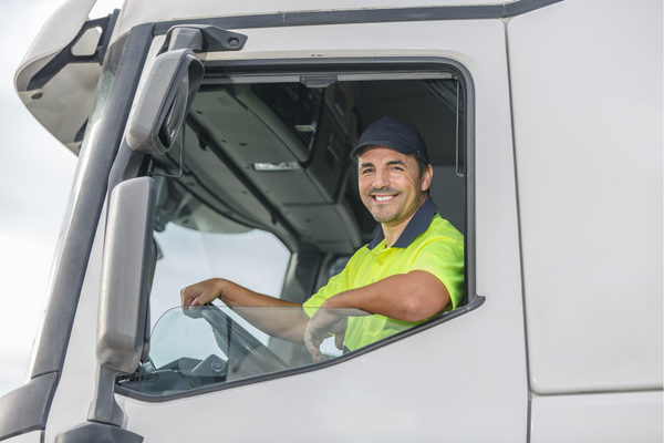 Galpão de distribuição e logística da BeOn, transportadora em São Paulo sediada na região estratégica de Guarulhos